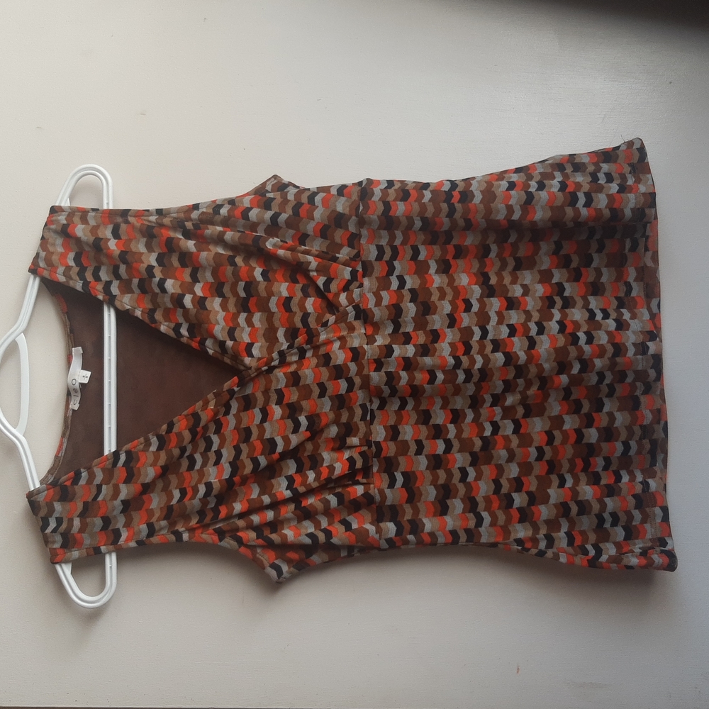 Cleo size medium sleeveless top